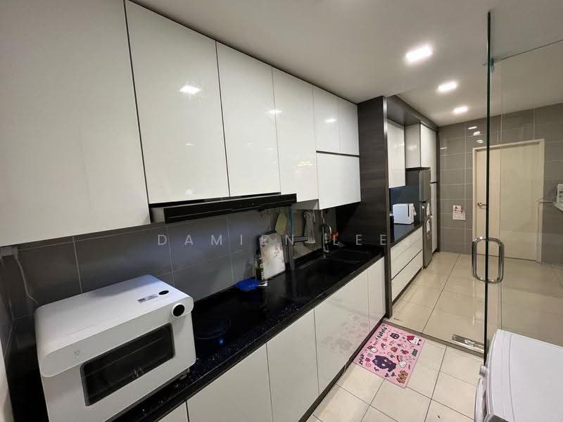 Kondominium untuk Dijual di Aston Kiara 3 - Damien Lee - Kitchen - PropertyGuru.com.my