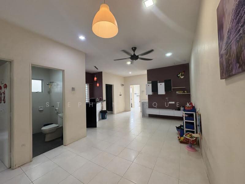 Townhouse for Sale in Taman Putra Perdana (Puchong) - Stephanie Quek - Living Room - PropertyGuru.com.my