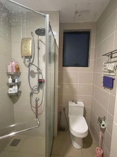 Kediaman Servis untuk Dijual di Icon Residenz 2 @ Icon City - Kim Wong - Bathroom - PropertyGuru.com.my