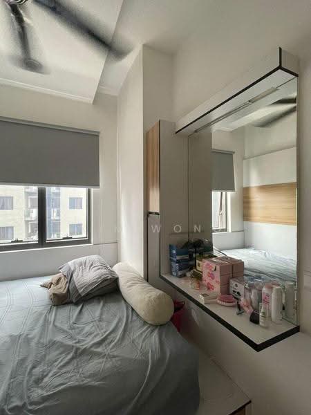 Kediaman Servis untuk Dijual di Icon Residenz 2 @ Icon City - Kim Wong - Bedroom - PropertyGuru.com.my