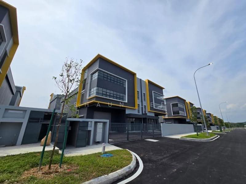 Semi-D Factory for Rent in Semenyih (Selangor) - Shaun Lee - Exterior - PropertyGuru.com.my