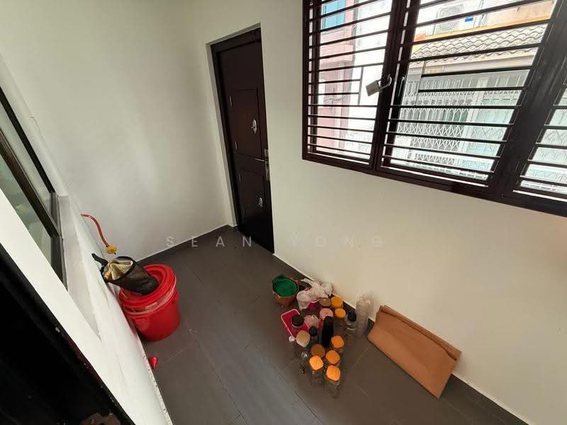 3-storey Terraced House for Sale in Prima Selayang (Selayang) - Sean Yong - Entrance - PropertyGuru.com.my
