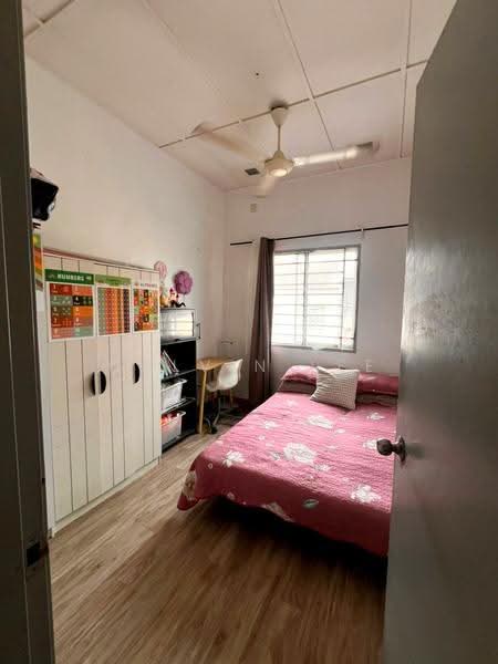 2-storey Terraced House for Sale in Taman Setia Indah (Tebrau) - Calvin Lee - Bedroom - PropertyGuru.com.my