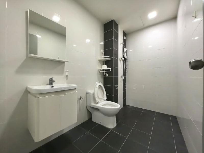 Kediaman Servis untuk Disewa di Silk Sky - Kelton Seet - Bathroom - PropertyGuru.com.my