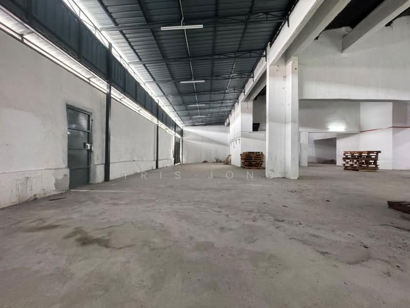 Warehouse for Rent in Bandar Bukit Beruntung (Bukit Beruntung) - Tris Jong - Interior - PropertyGuru.com.my