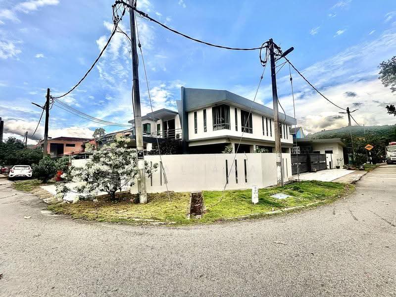 2-storey Terraced House for Sale in Taman Permata (Ulu Kelang) - Akmal Adam - Exterior - PropertyGuru.com.my