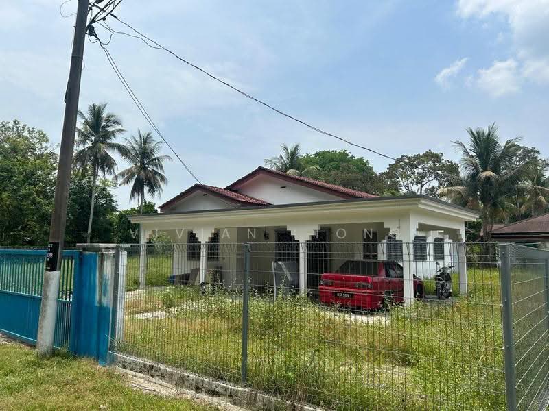 Bungalow House for Sale in Kampung Cegar Tambahan (Bidor) - Vivian Liong - PropertyGuru.com.my