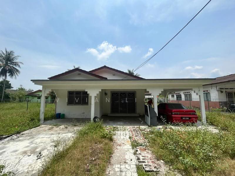 Bungalow House for Sale in Kampung Cegar Tambahan (Bidor) - Vivian Liong - PropertyGuru.com.my