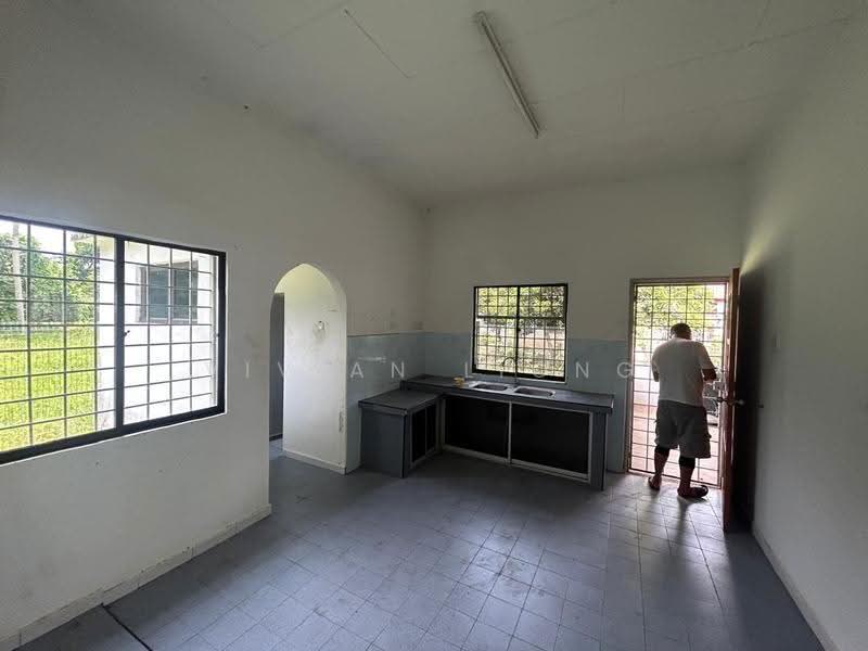 Bungalow House for Sale in Kampung Cegar Tambahan (Bidor) - Vivian Liong - PropertyGuru.com.my