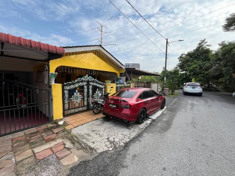 1-storey Terraced House for Sale in Bandar Sri Damansara (Selangor) - Damien Lee - Exterior - PropertyGuru.com.my
