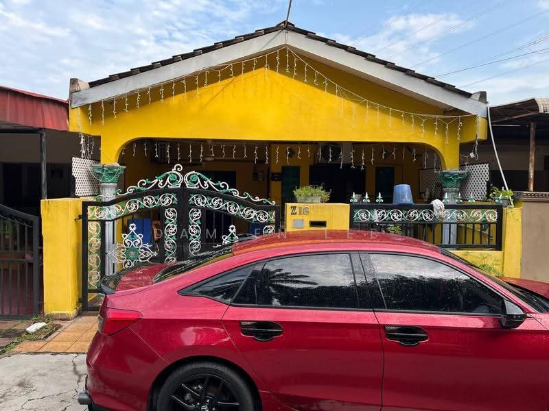 1-storey Terraced House for Sale in Bandar Sri Damansara (Selangor) - Damien Lee - Exterior - PropertyGuru.com.my