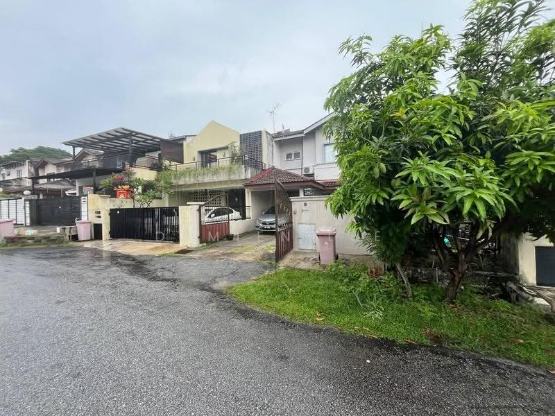 2-storey Terraced House for Sale in Bandar Sri Damansara (Selangor) - Damien Lee - Exterior - PropertyGuru.com.my