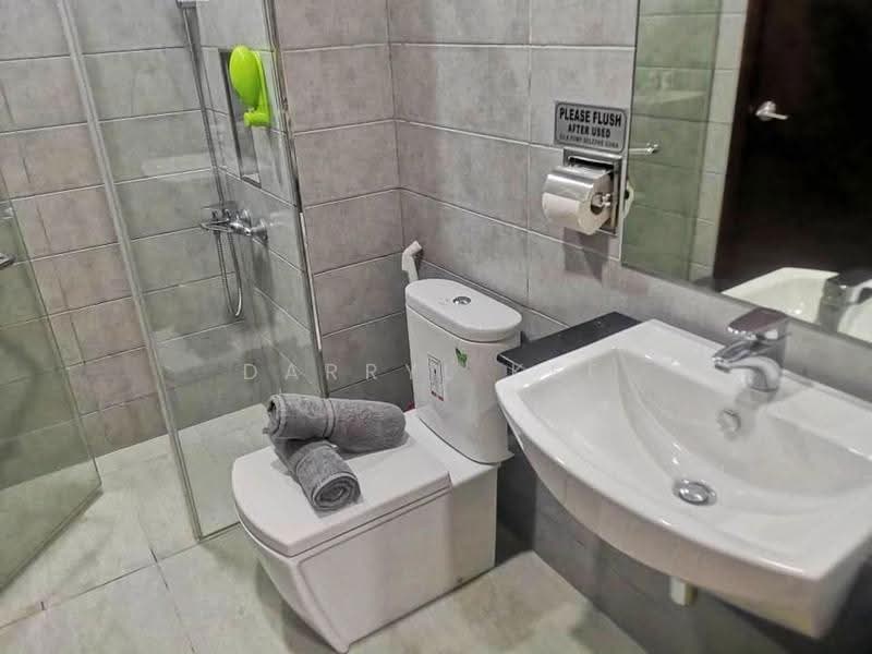 Service Residence for Sale at Paragon Suites @ CIQ - Darryl Kee - Bathroom - PropertyGuru.com.my