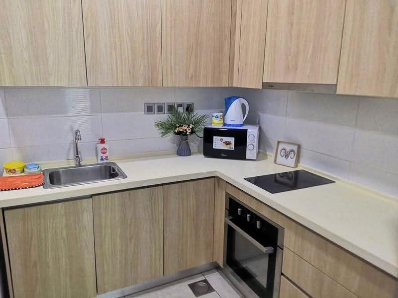Service Residence for Sale at Paragon Suites @ CIQ - Darryl Kee - Kitchen - PropertyGuru.com.my