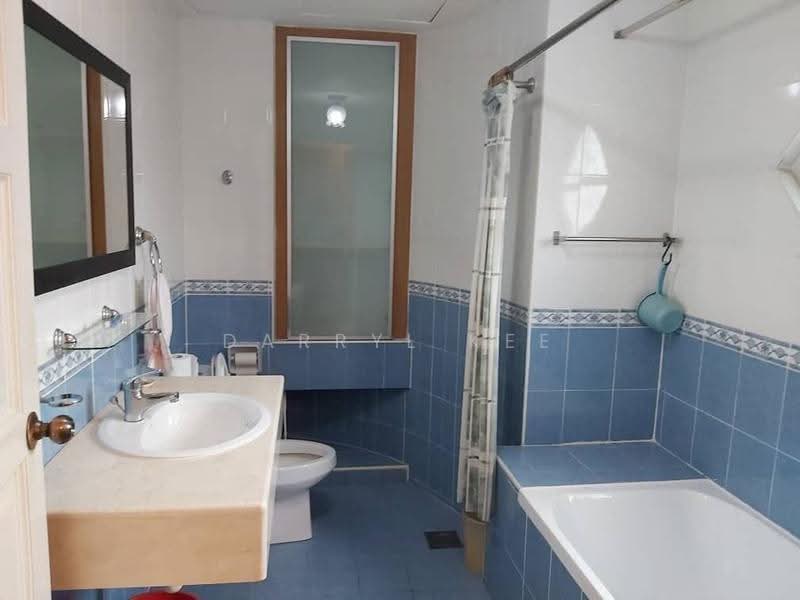 Apartment for Sale at Bukit Chagar (Pine View) - Darryl Kee - Bathroom - PropertyGuru.com.my