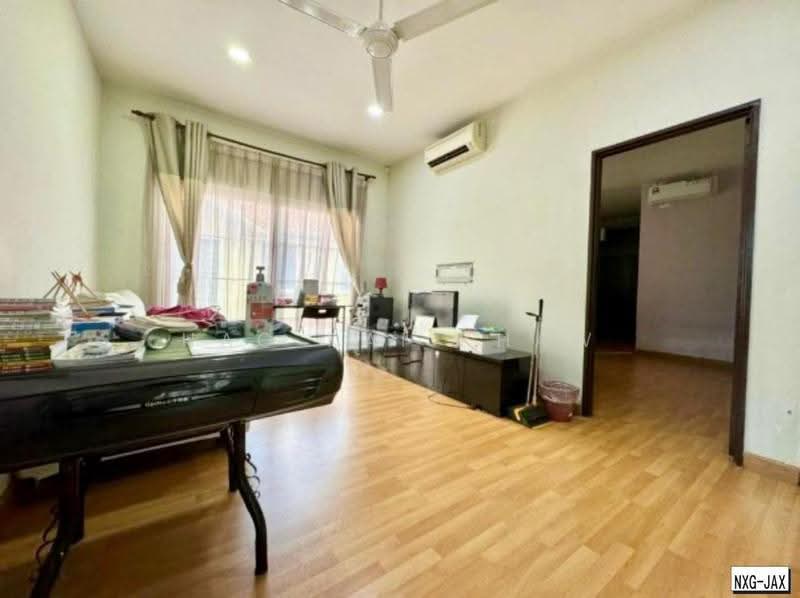 Bungalow House for Sale in Aman Perdana (Kapar) - Hao Kai Khaw - Living Room - PropertyGuru.com.my