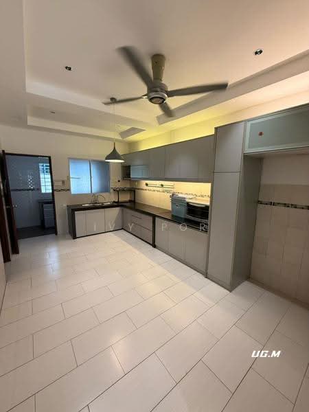 Rumah Teres untuk Dijual di Bandar Puteri Klang (Klang) - Ivy Por - Kitchen - PropertyGuru.com.my