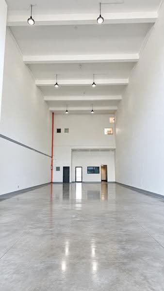 Kedai / Pejabat untuk Disewa di Hicom - Glenmarie Industrial Park (Shah Alam) - Christenaida Safari - Interior - PropertyGuru.com.my
