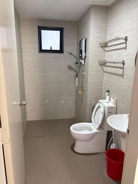 Kediaman Servis untuk Disewa di TRIO By Setia - Elaine Tan - Bathroom - PropertyGuru.com.my