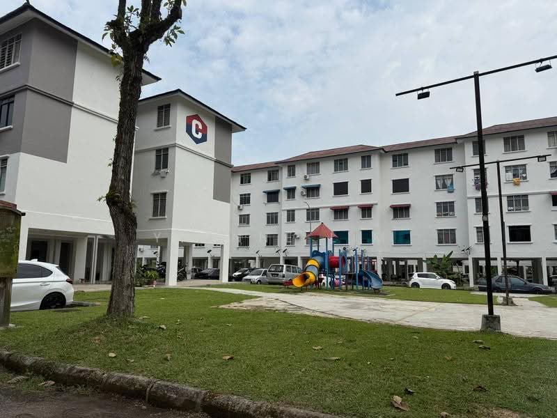 Flat for Sale at Taman Sri Pulai Perdana - Yvonne Lim - Exterior - PropertyGuru.com.my