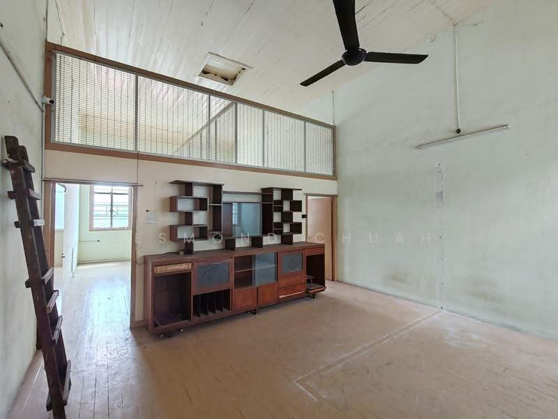 Shop for Sale in George Town (Penang) - Desmond Chuah - Living Room - PropertyGuru.com.my