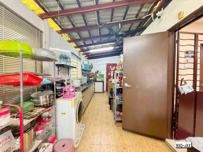 Bungalow House for Sale in Aman Perdana (Kapar) - Hao Kai Khaw - Kitchen - PropertyGuru.com.my