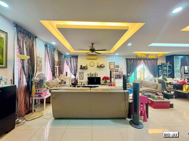 Bungalow House for Sale in Aman Perdana (Kapar) - Hao Kai Khaw - Living Room - PropertyGuru.com.my