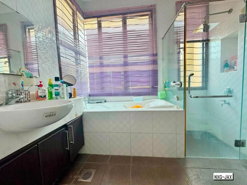 Bungalow House for Sale in Aman Perdana (Kapar) - Hao Kai Khaw - Bathroom - PropertyGuru.com.my