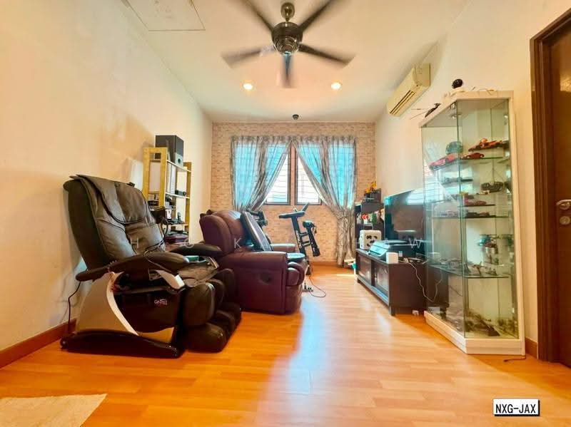 Bungalow House for Sale in Aman Perdana (Kapar) - Hao Kai Khaw - Living Room - PropertyGuru.com.my