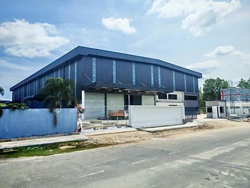 Warehouse for Rent in Puncak Alam (Selangor) - Hartini Binti Ismail - Exterior - PropertyGuru.com.my
