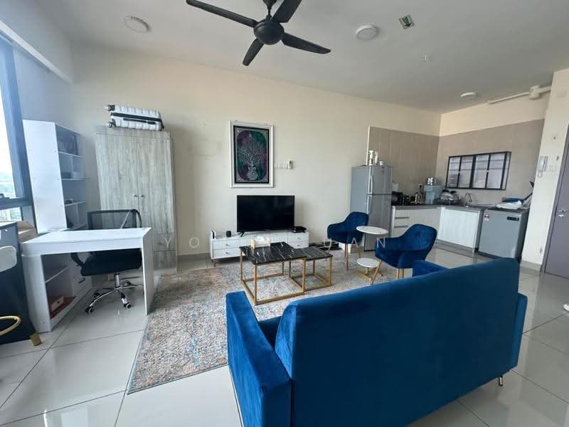 Kediaman Servis untuk Dijual di Flexis @ One South - Yong Quan - Living Room - PropertyGuru.com.my