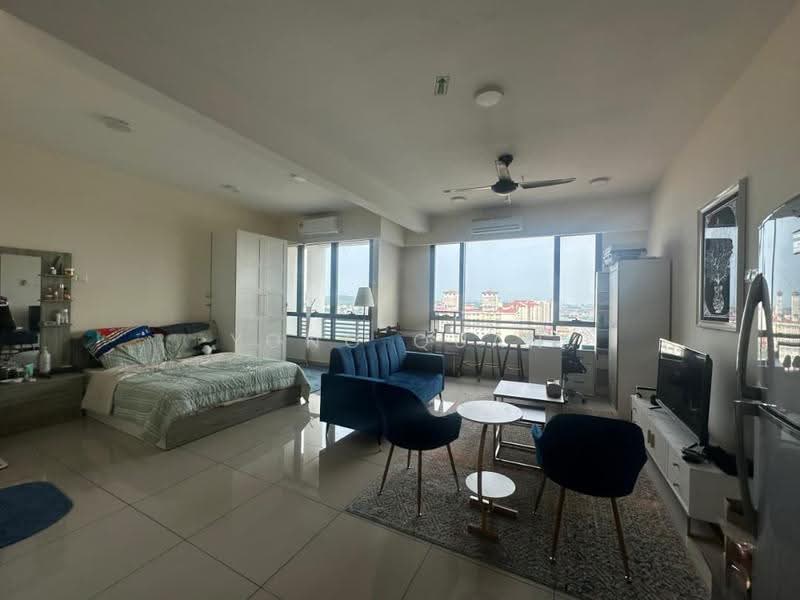 Kediaman Servis untuk Dijual di Flexis @ One South - Yong Quan - Living Room - PropertyGuru.com.my