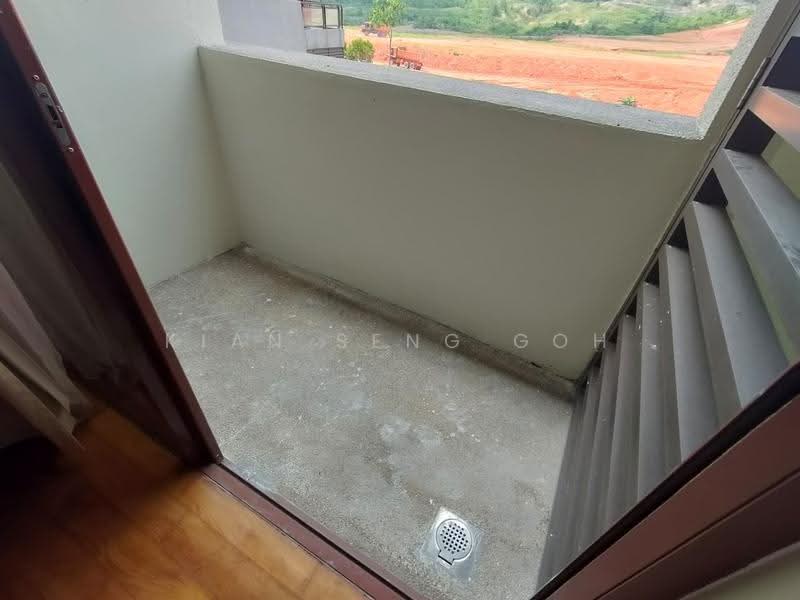 Service Residence for Rent at Cinta Ayu Resort (Pulai Spring) - Kian Seng Goh - Balcony - PropertyGuru.com.my