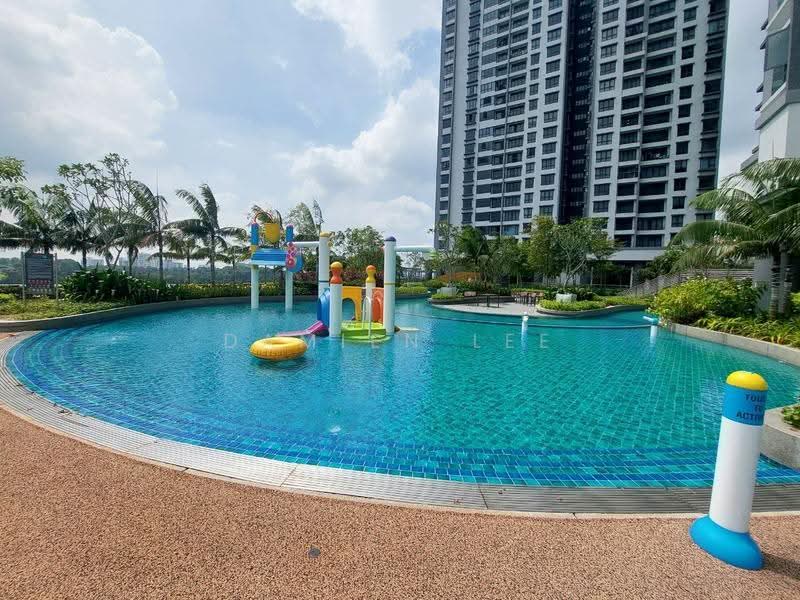 Kediaman Servis untuk Dijual di Sunway Serene - Damien Lee - Pool - PropertyGuru.com.my