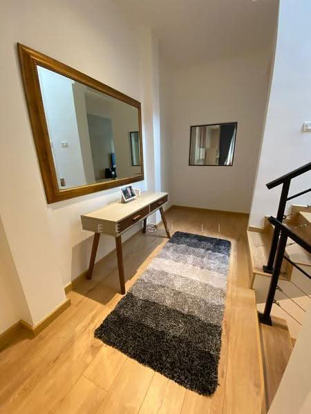 Rumah Teres 3-Tingkat untuk Dijual di Sri Hartamas (Kuala Lumpur) - Lee Su Li - Entrance - PropertyGuru.com.my