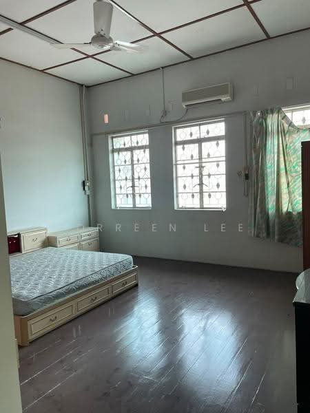 Shop / Office for Rent in George Town (Penang) - Correen Lee - Bedroom - PropertyGuru.com.my