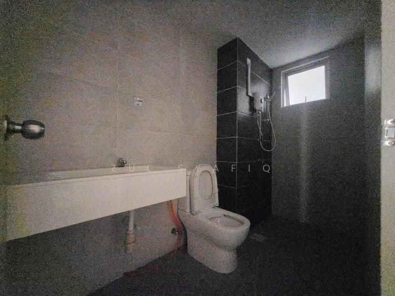 Condominium for Sale at Vista Harmoni Residences - Zul Syafiq - Bathroom - PropertyGuru.com.my