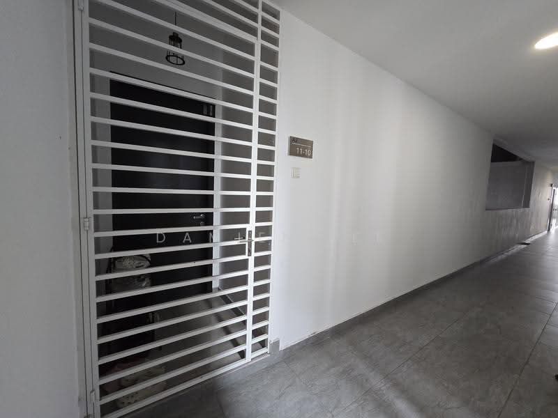 Kediaman Servis untuk Dijual di Lavile Kuala Lumpur - Damien Lee - Corridor - PropertyGuru.com.my