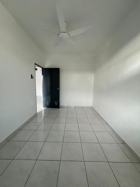 2-storey Terraced House for Sale in (Bukit Sentosa 2) Seksyen Bs2 (Serendah) - Steven Lee - Interior - PropertyGuru.com.my