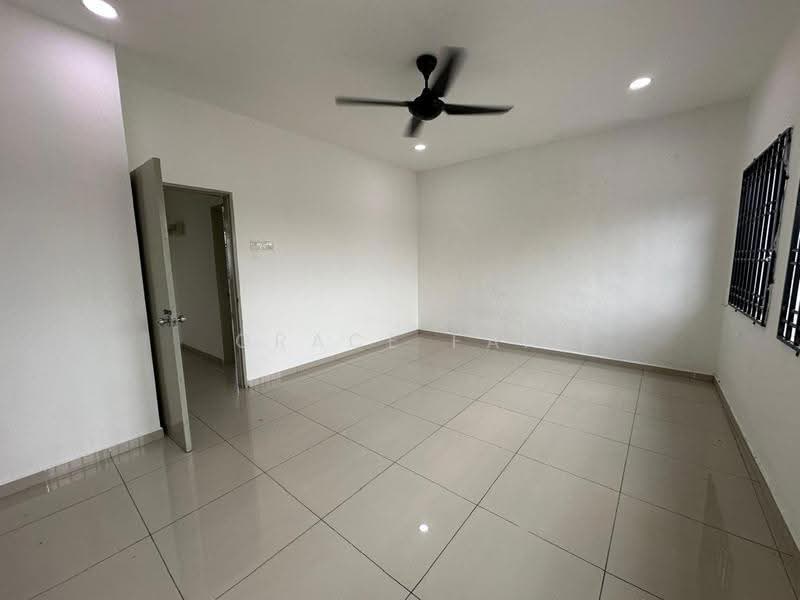 Rumah Teres untuk Dijual di Taman Mengkibol (Kluang) - Grace Fan - PropertyGuru.com.my