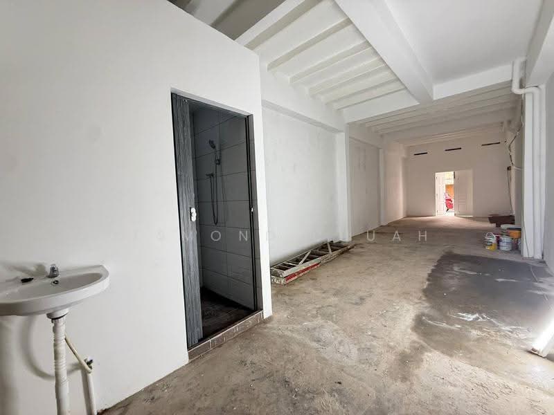 Shop for Rent in George Town (Penang) - Desmond Chuah - Bathroom - PropertyGuru.com.my