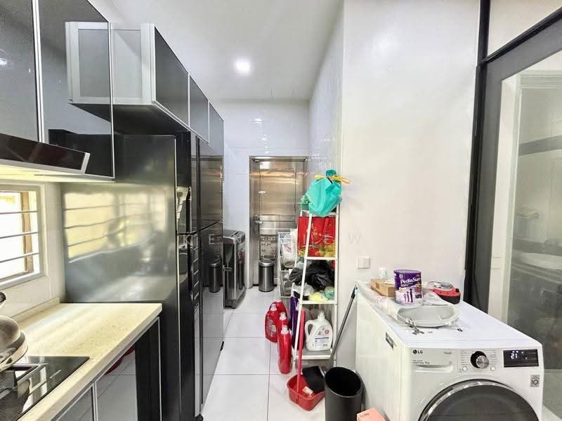 Cluster House for Sale in Setia Tropika (Johor Bahru) - Ken Liew - Kitchen - PropertyGuru.com.my