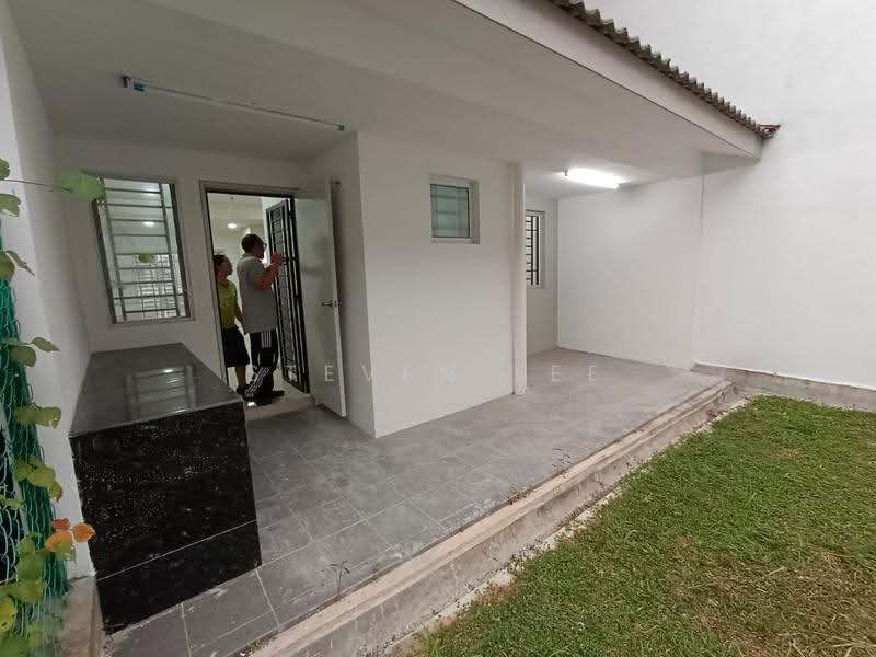 2-storey Terraced House for Rent in Taman Kundang Jaya (Rawang) - Steven Lee - Exterior - PropertyGuru.com.my