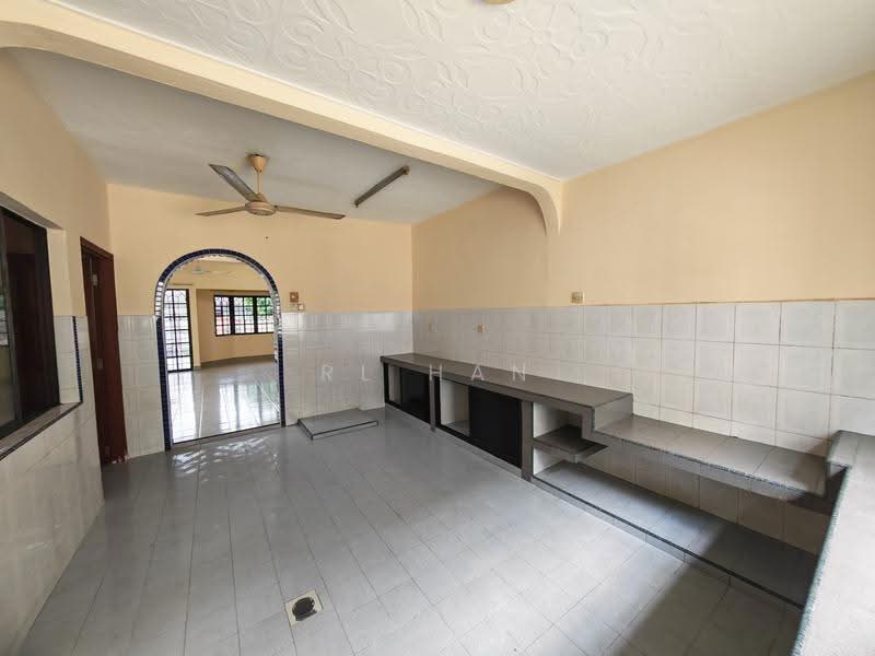 2-storey Terraced House for Rent in Usj 2 (Subang Jaya) - RL Han - Kitchen - PropertyGuru.com.my