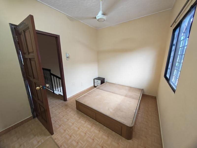 2-storey Terraced House for Rent in Usj 2 (Subang Jaya) - RL Han - Bedroom - PropertyGuru.com.my