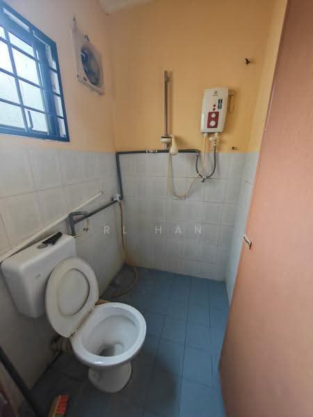 2-storey Terraced House for Rent in Usj 2 (Subang Jaya) - RL Han - Bathroom - PropertyGuru.com.my