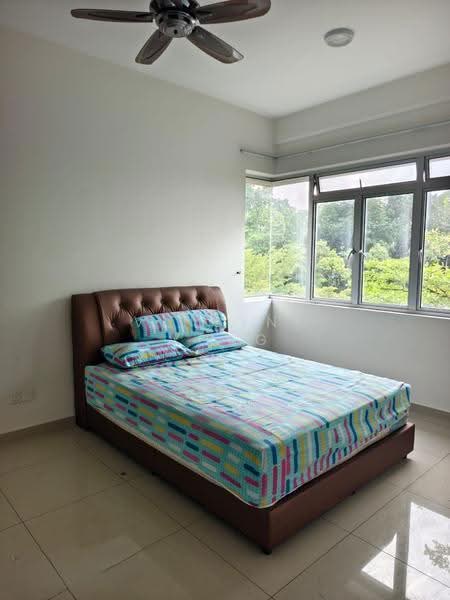 Condominium for Sale at Fairway Suites - Vincent Yong - Bedroom - PropertyGuru.com.my
