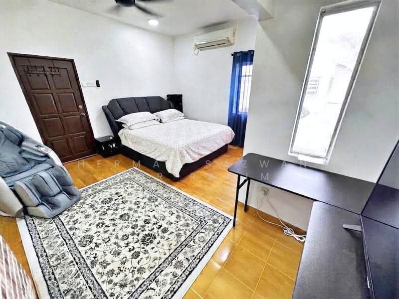 Semi-Detached House for Sale in Nilai Impian (Nilai) - Herman Sazwan Nor Rahim - Bedroom - PropertyGuru.com.my