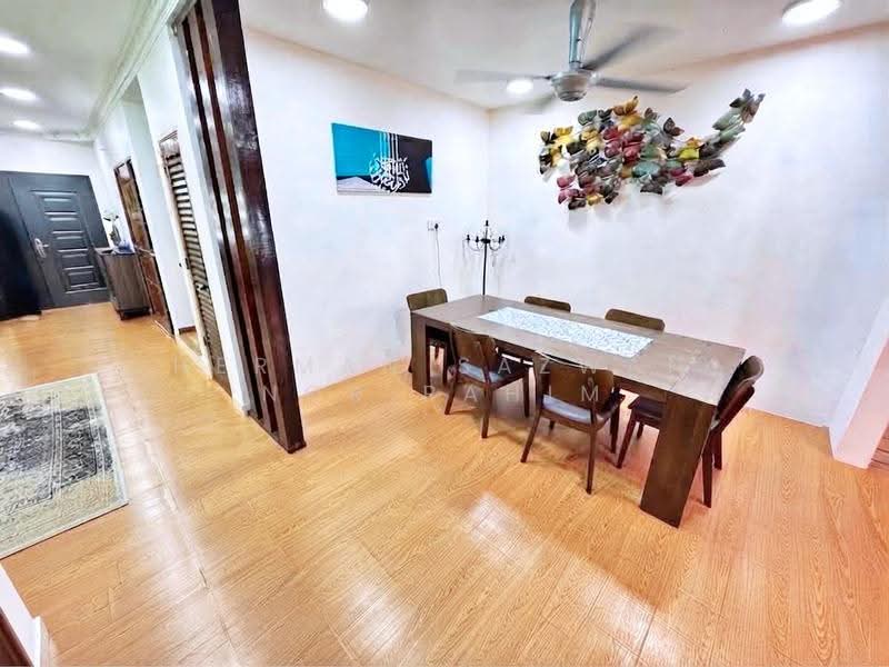 Semi-Detached House for Sale in Nilai Impian (Nilai) - Herman Sazwan Nor Rahim - Dining Room - PropertyGuru.com.my