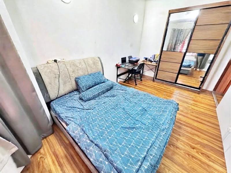 Semi-Detached House for Sale in Nilai Impian (Nilai) - Herman Sazwan Nor Rahim - Bedroom - PropertyGuru.com.my